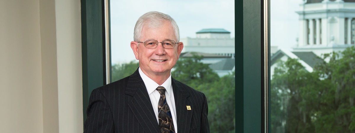 R. Steven Lewis attorney photo